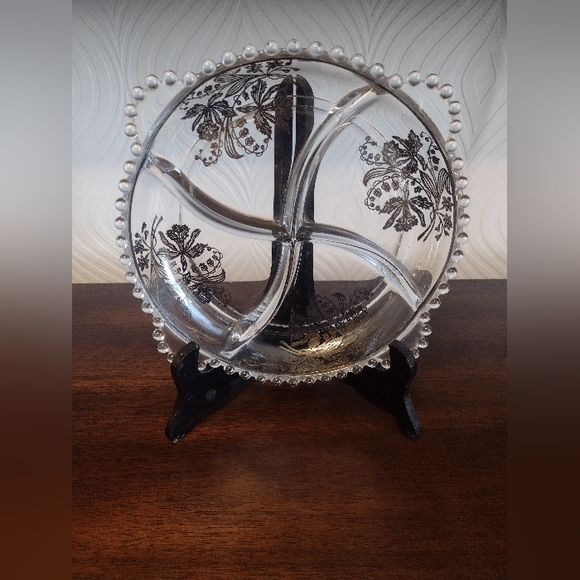 Round Candlewick Vintage 1940's 4 Part Relish Dish - Picture 4 of 4